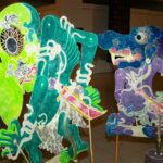 Zeitgenössische Schattenspielfiguren des Künstlers Sukasman © Claudia Seise