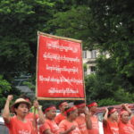 Bauern protestieren gegen die Konfiszierung ihres Landes durch das Militär. Die Reformen haben den Raum für offene Proteste ausgeweitet. 2014. © Jinyoung Park