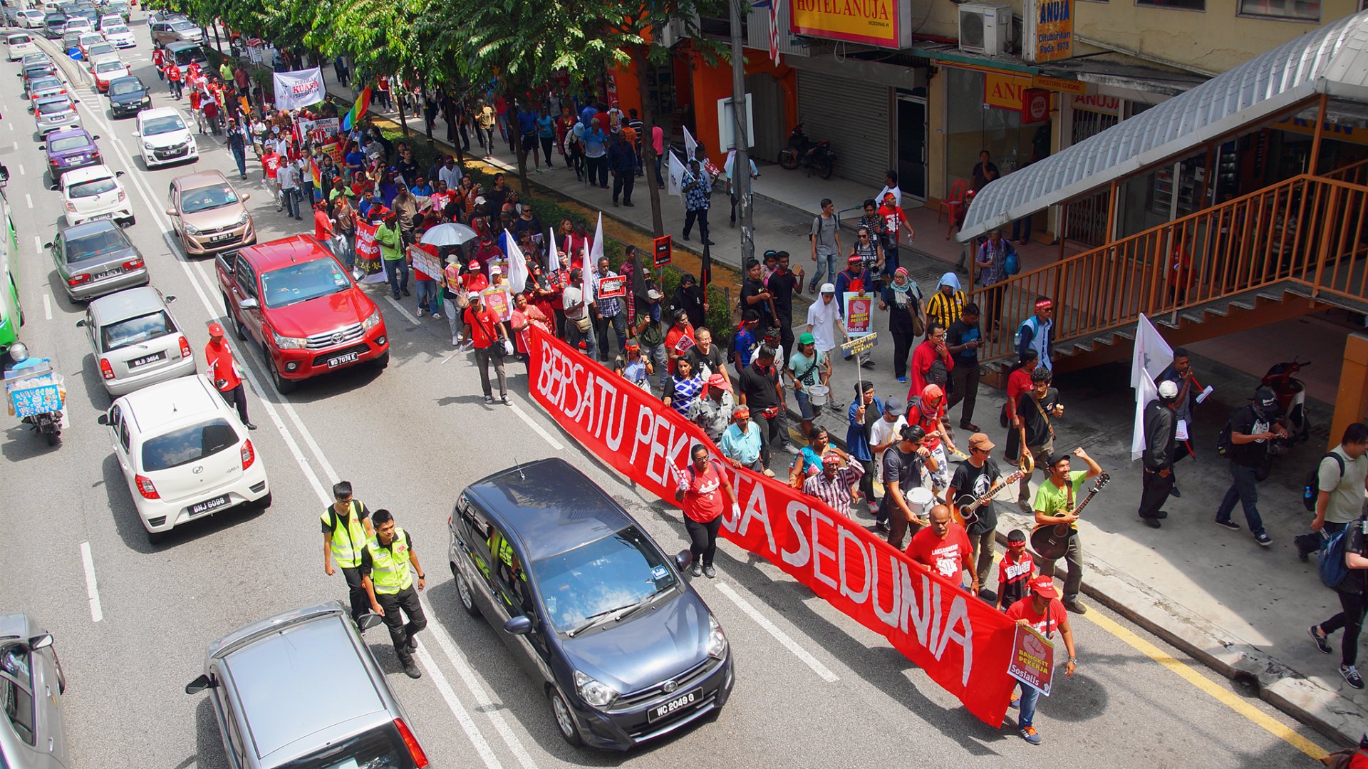 Indonesien, May Day 2017: Arbeitnehmer*innen fordern einen Ausgleichsfond. Die Regierung führte im folgenden Jahr ein Arbeitslosenversicherungssystem ein. © Choo Chon Kai