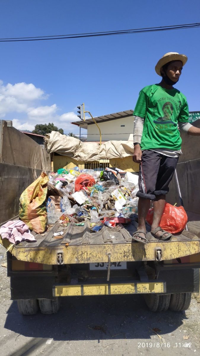 Müllabfuhr in Dili © Philip Ray