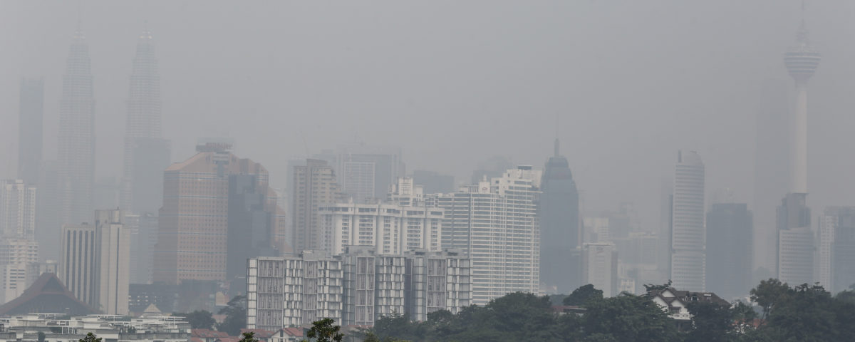 "Haze" in Kuala Lumpur © Yusof Mat Isa