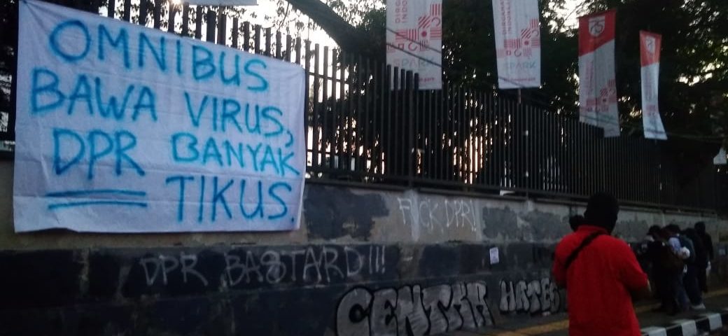 Covid-19 und das Omnibusgesetz in Indonesien