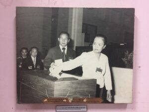 Laos, Wahlen, Ein-Parteien-Staat