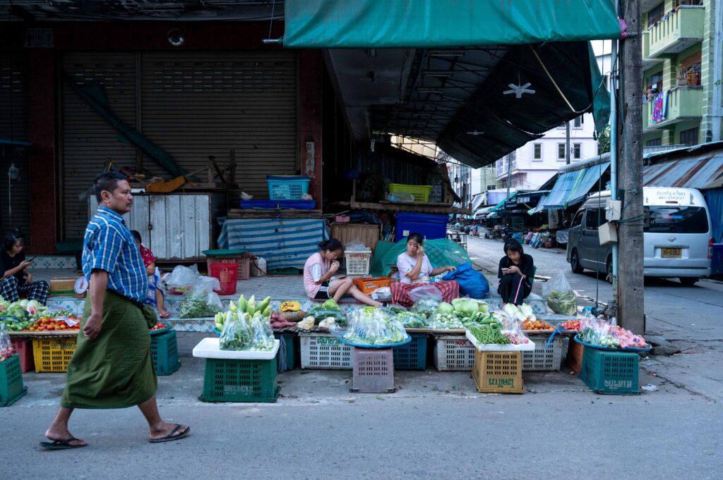 Myanmar, Revolution, Männlichkeit