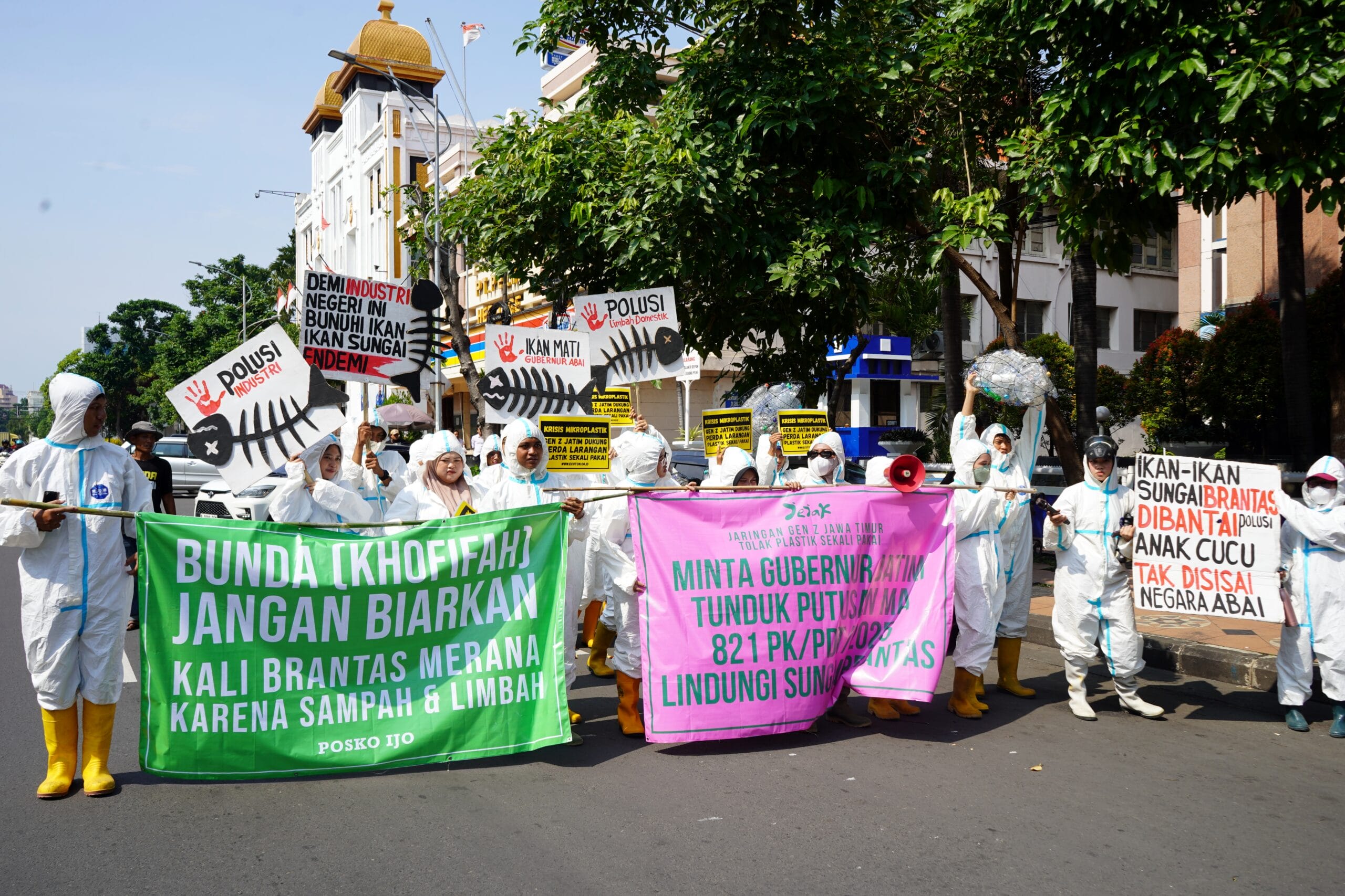 Indonesien, Plastik, Interview