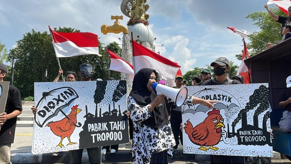 Indonesien, Plastik, Interview