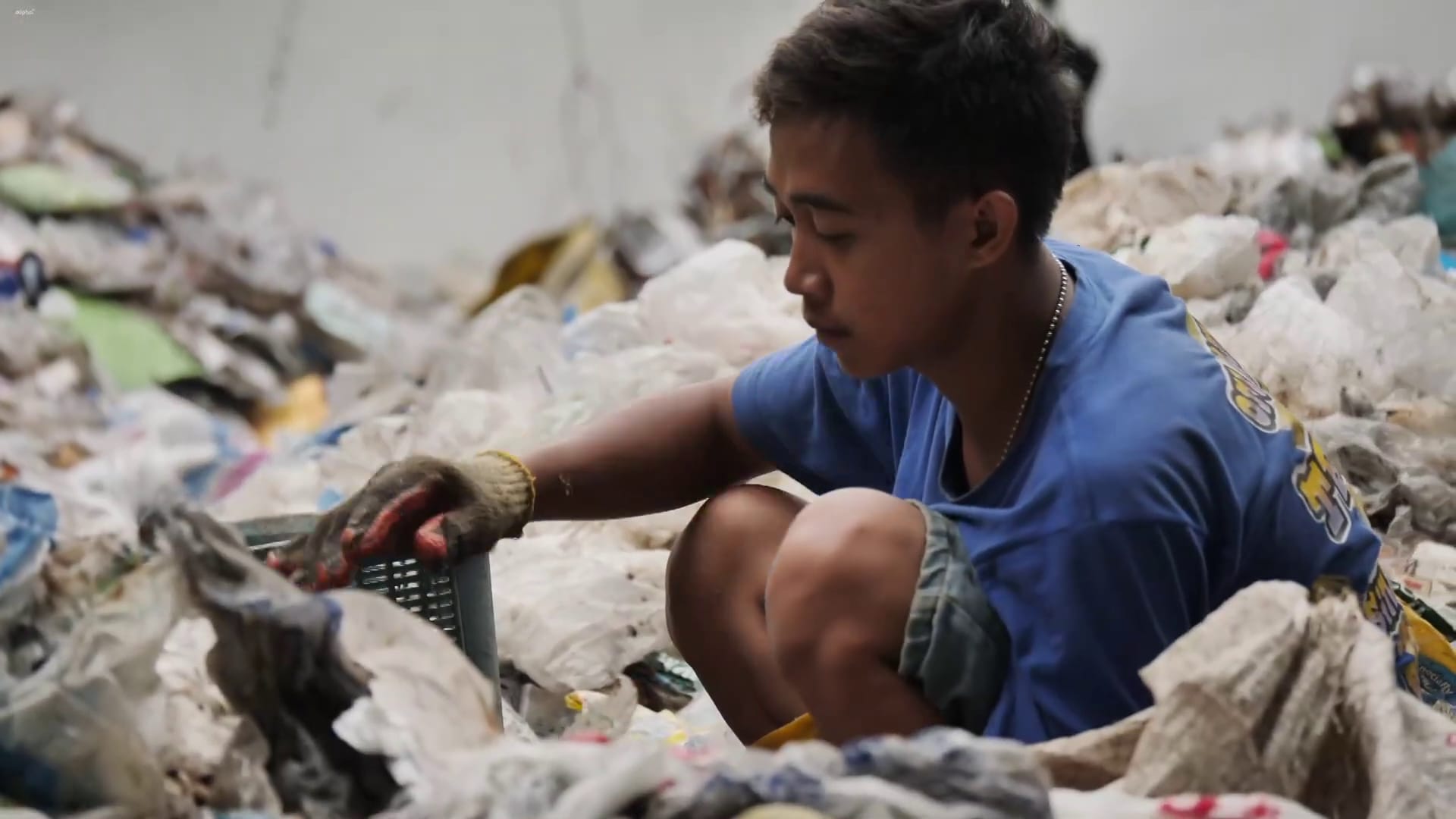 Indonesien, Plastik, Rezension